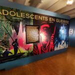 Exposition Adolescents en guerre au Musée du papier à Angoulême en 2024 : Dominique Bertail, Grégoire Carlé et Steve Cuzor Le combat d'Henry Fleming (crédit photo : Damien Canteau / Comixtrip)